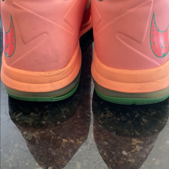 Nike Lebron James Watermelon Shoes Size 12 - Picture 3 of 5